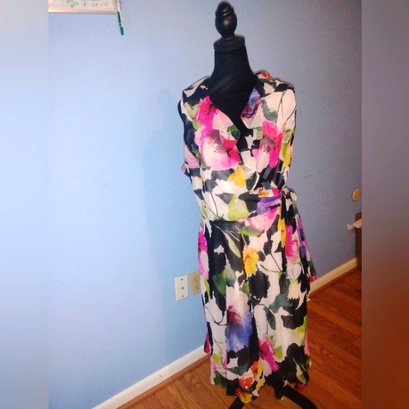 Lauren Ralph Lauren Dresses & Skirts - 🩷🤍💜💛💚 Ralph Lauren Womens 16 Floral Bathing Suit Cover Dress Waist Wrap Fun